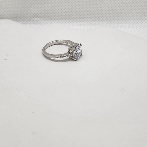 Brand New Sterling Silver 925 Square Gemstone CZ Ring - Picture 2 of 5